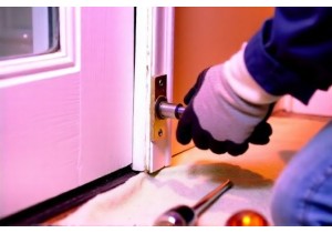 Raise a Dropped Exterior Door Using Shimmed Hinge Techniques
